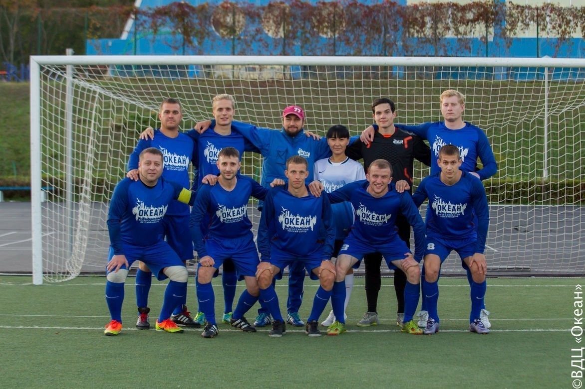 Футбольный клуб «Океана» удачно стартовал в пятой лиге первенства Владивостока по мини-футболу