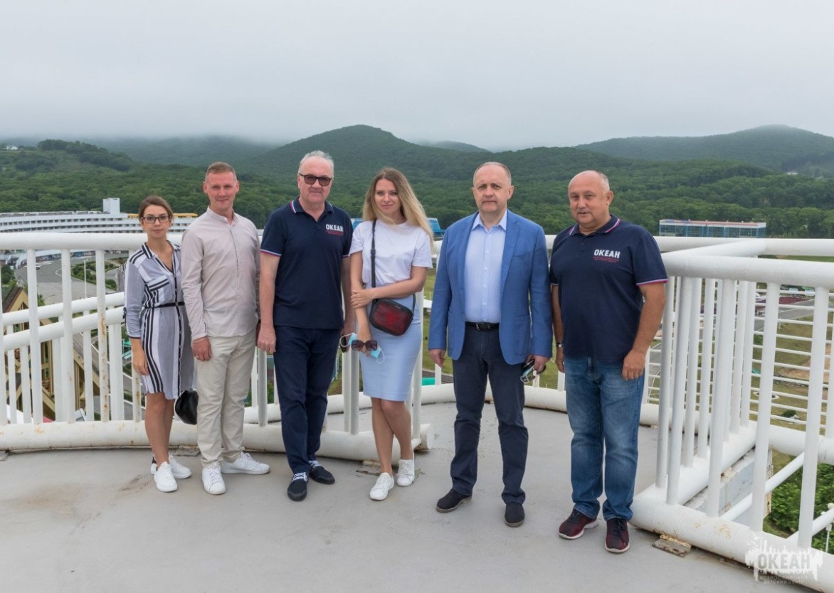 В «Океане» состоялось совещание с заместителем Министра просвещения РФ Виктором Басюком