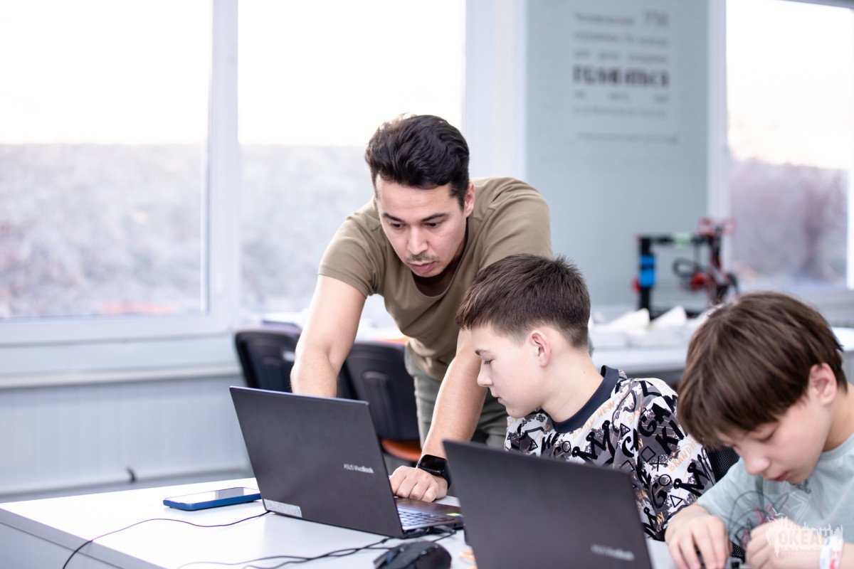 Участники программы «Зимняя математическая школа» посетили первые занятия по профилю