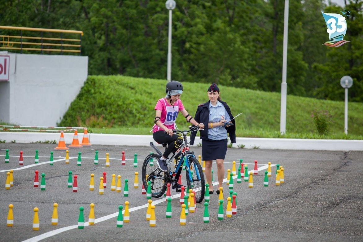 Конкурс «Фигурное вождение велосипедов» участников программы «Дороги Без опасности»