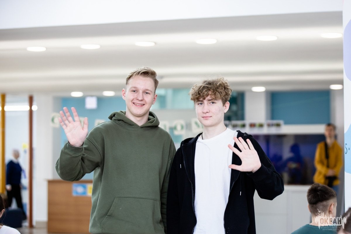 Участники второй смены знакомятся со Всероссийским детским центром