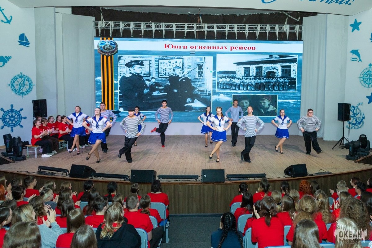 Участники 15 смены посетили патриотическое мероприятие «Юнги огненных лет»