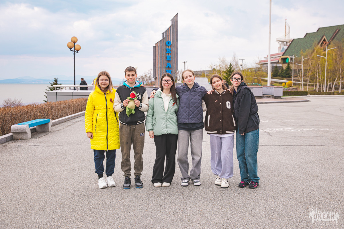 Шаг к большому научному будущему: школьники открывают микромир на занятиях образовательной программы ВДЦ «Океан»