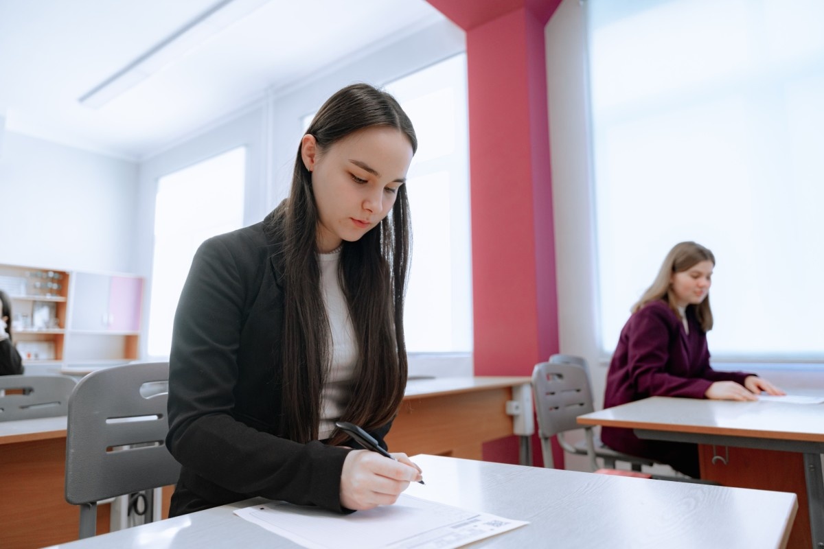 Минпросвещения России информирует, как защититься от мошенников в период экзаменов