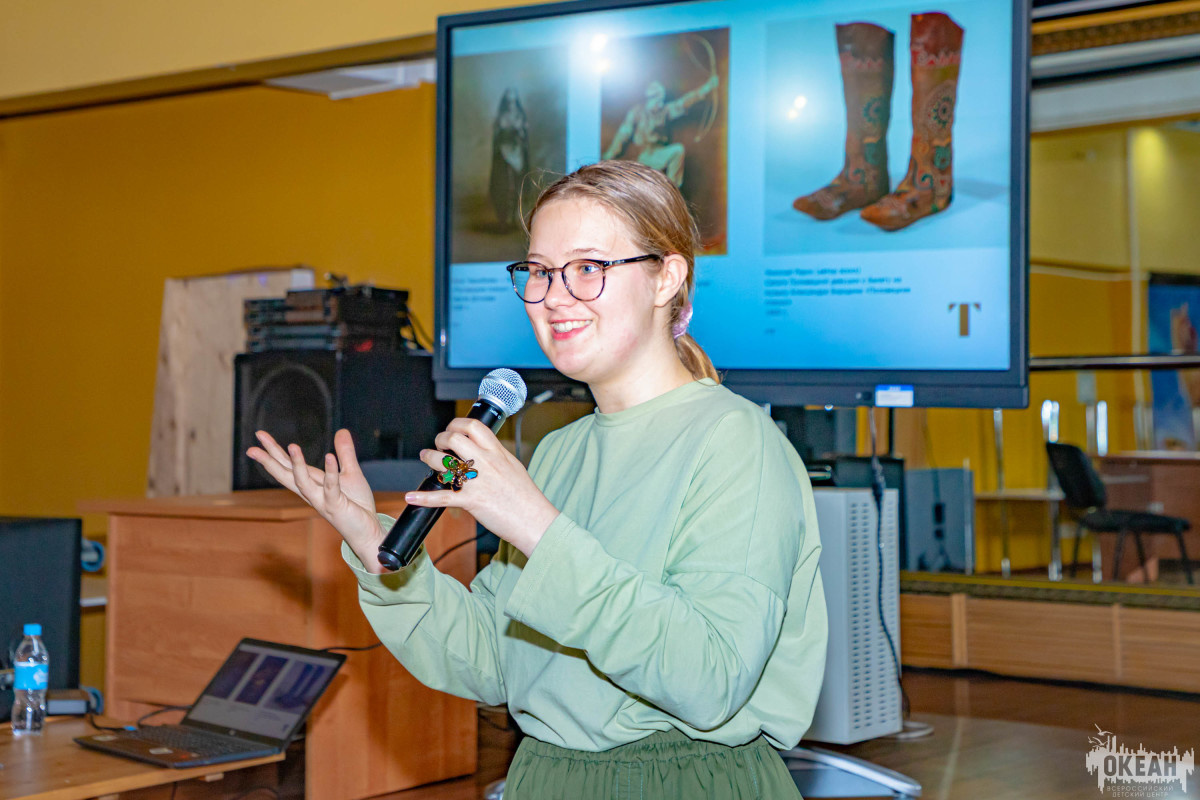 Искусство сближает сердца: встреча методиста филиала Третьяковской галереи во Владивостоке Софьи Бойко с участниками программы «Российский восход»