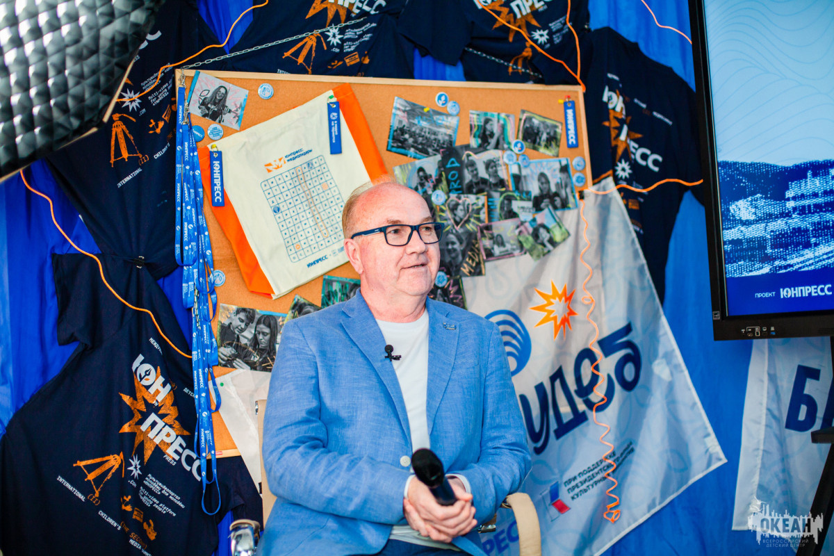 Прямой эфир с Геральдом Рыбкиным: юные журналисты подготовили интервью о детском отдыхе в России