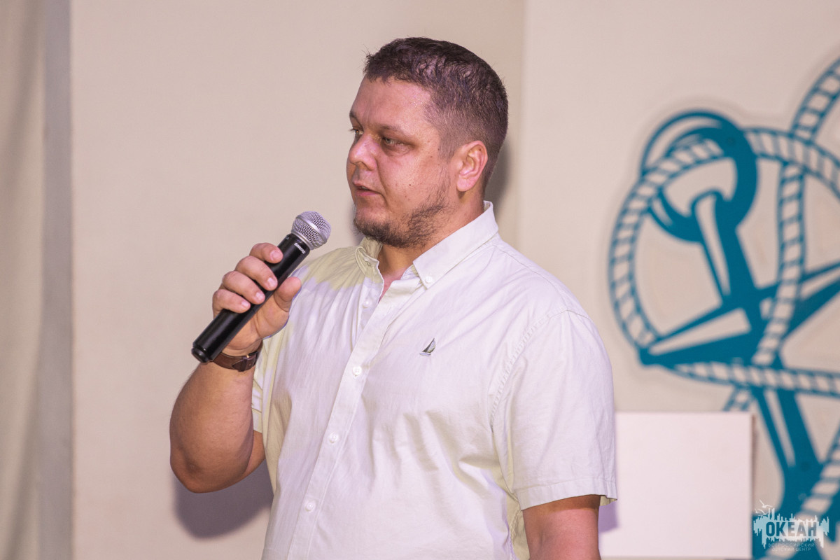 «Техноканикулы»: в ВДЦ «Океан» Т-банк провёл для школьников образовательную лекцию