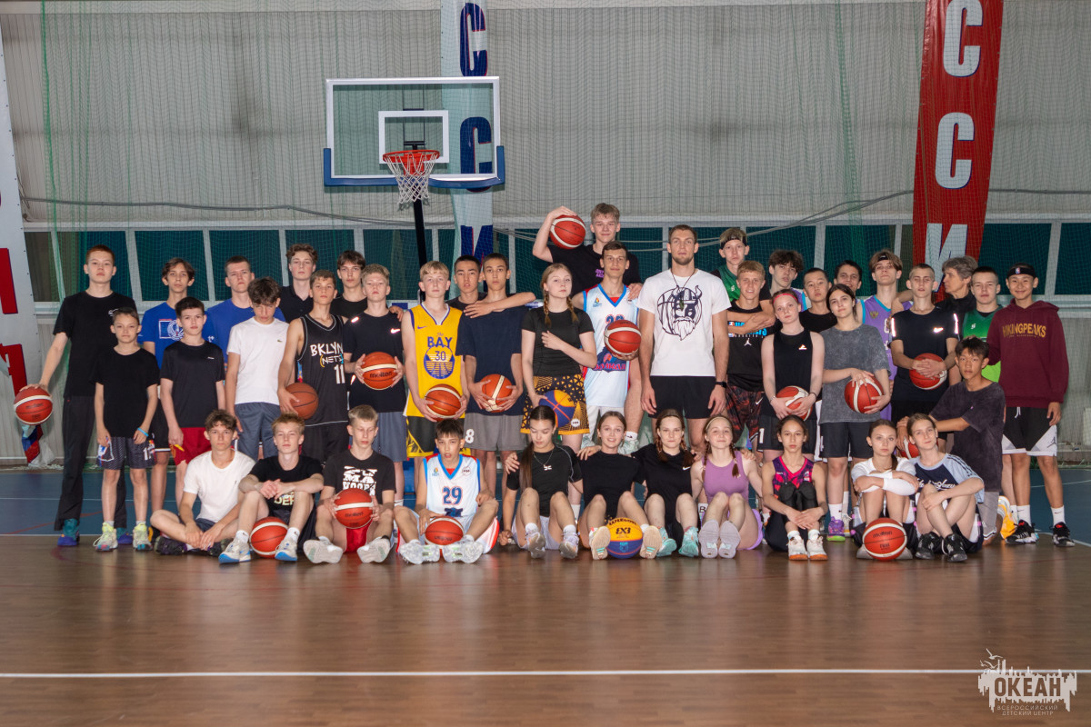 «Баскетбол: бросок в будущее»: профессиональные баскетболисты провели мастер-класс для юных спортсменов