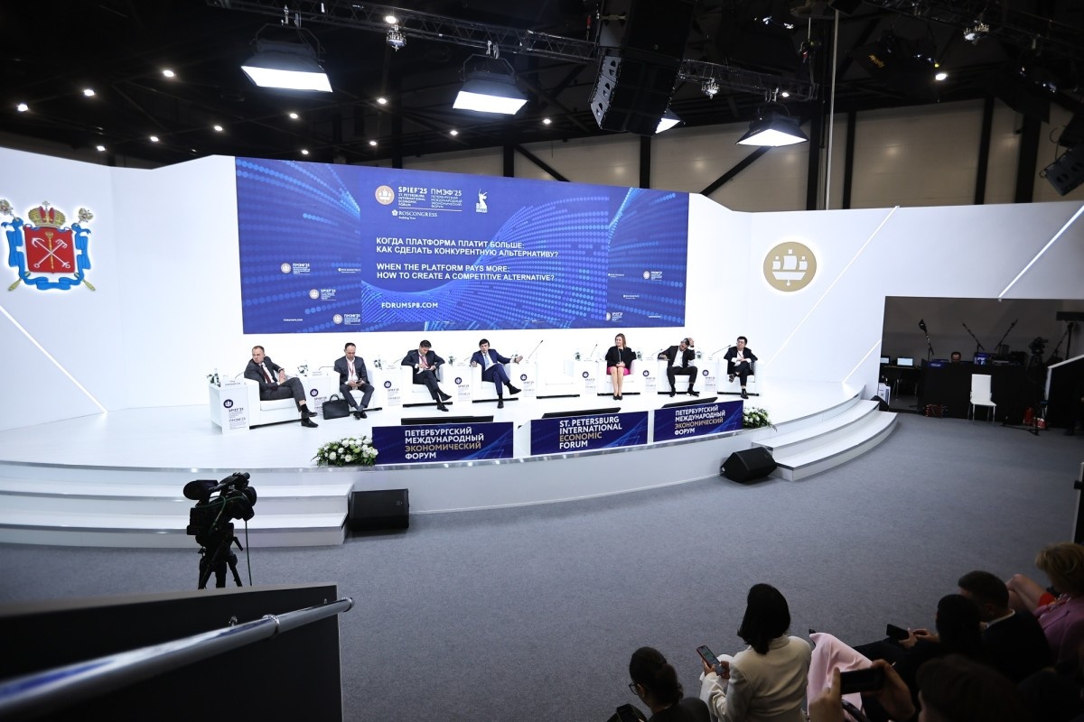 Сергей Кравцов на площадке ПМЭФ рассказал о развитии системы СПО и взаимодействии с работодателями