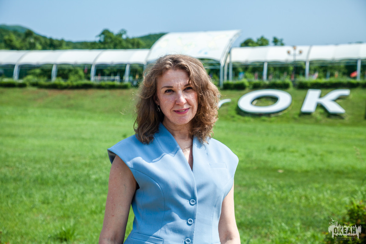 Учитель ВДЦ «Океан» Ирина Камилова выиграла конкурс на присуждение премий лучшим учителям в Приморском крае