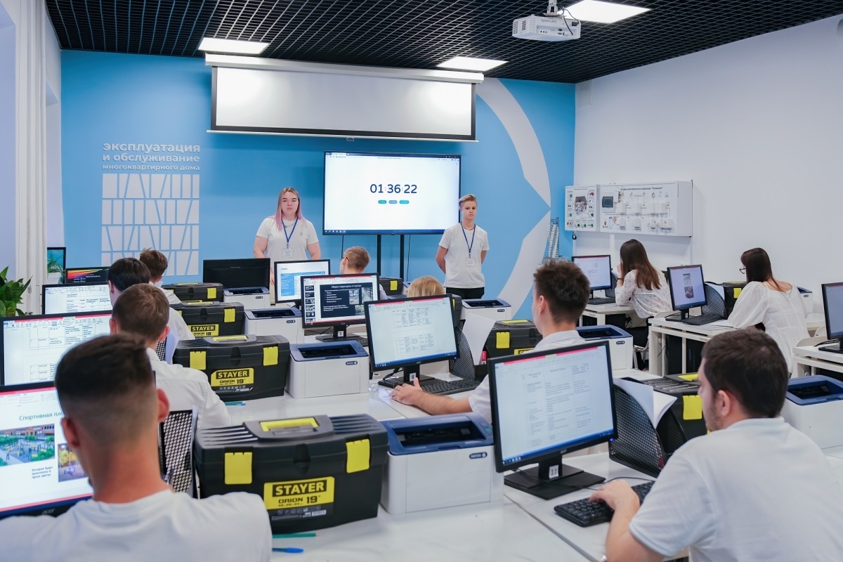 Приемная кампания – 2025 в СПО: число заявлений увеличилось уже на 800 тысяч