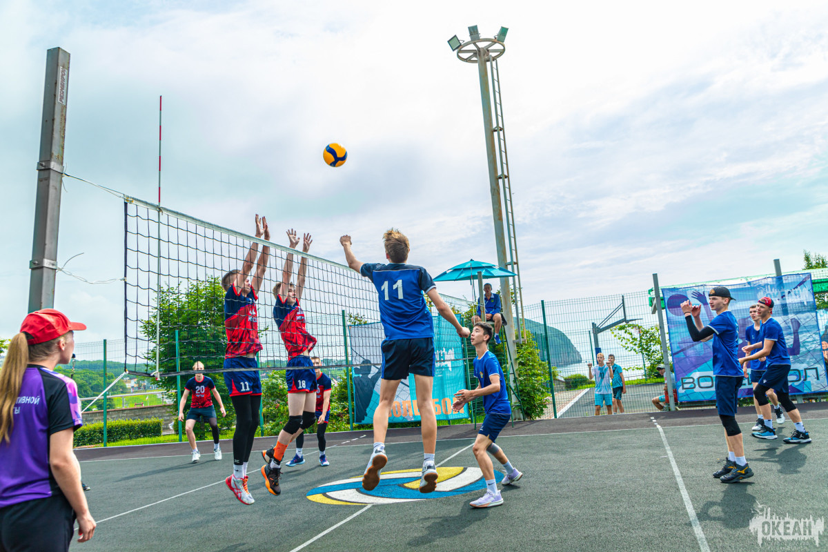 Волейбол: первый игровой день участников программы «Океанский Олимп»