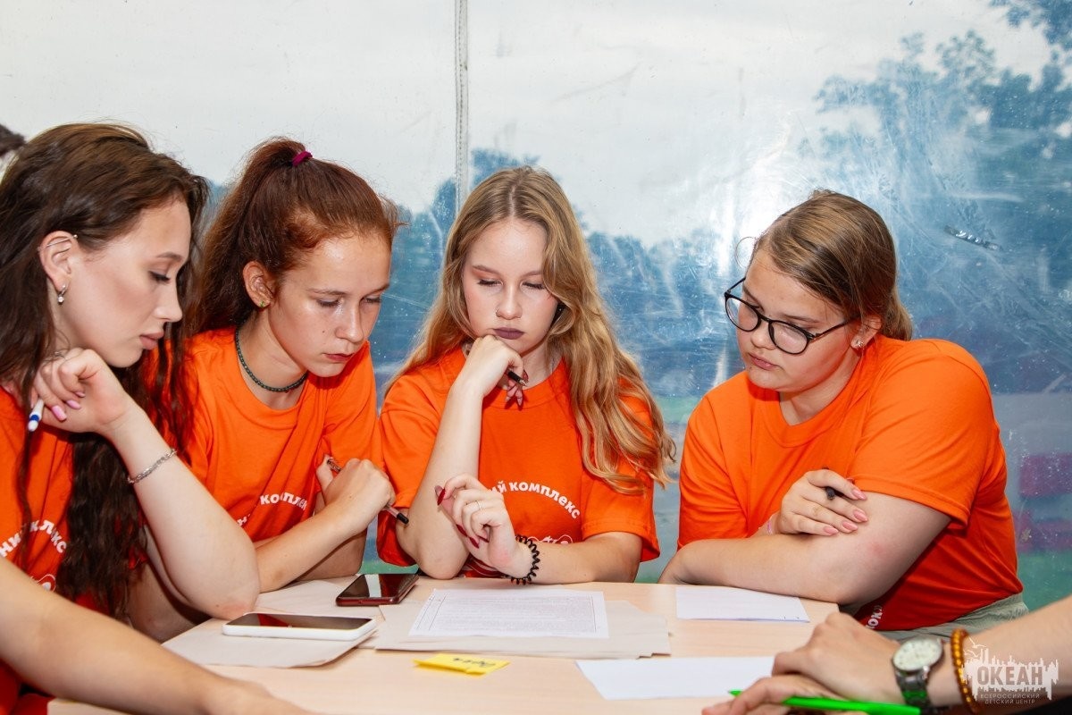 Сферу предпринимательской деятельности освоят в детском центре «Океан» участники программы «Бизнес-лагерь»