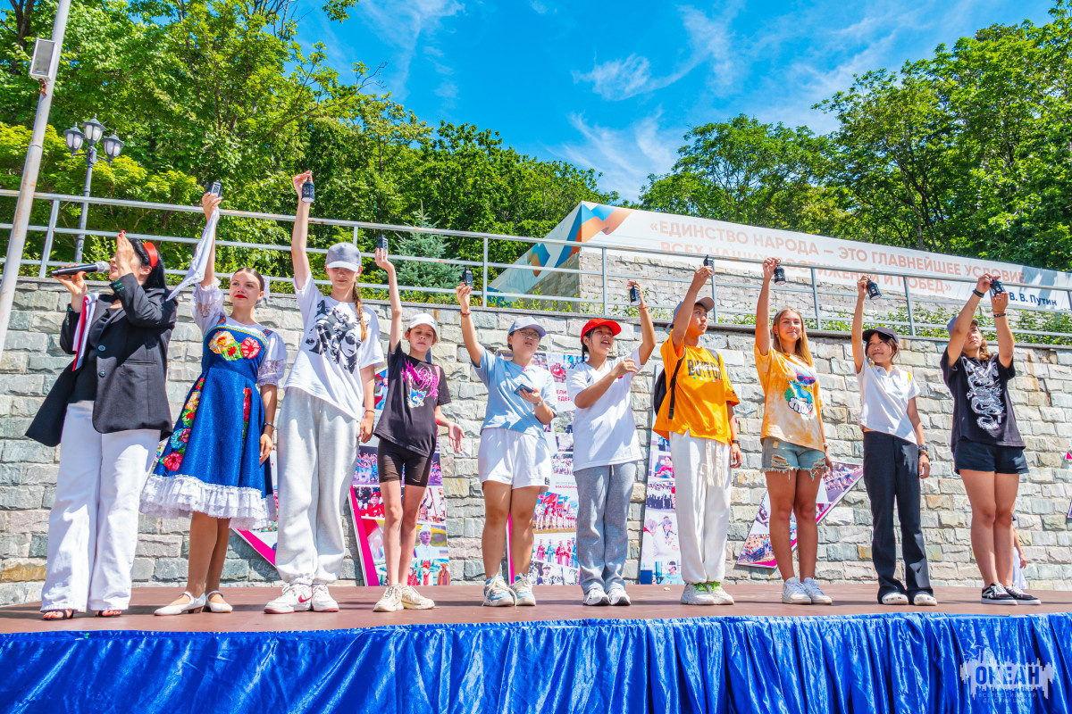 ВДЦ «Океан» – территория международной дружбы: открытие программ VI смены прошло в ЦВТ «Маяк»