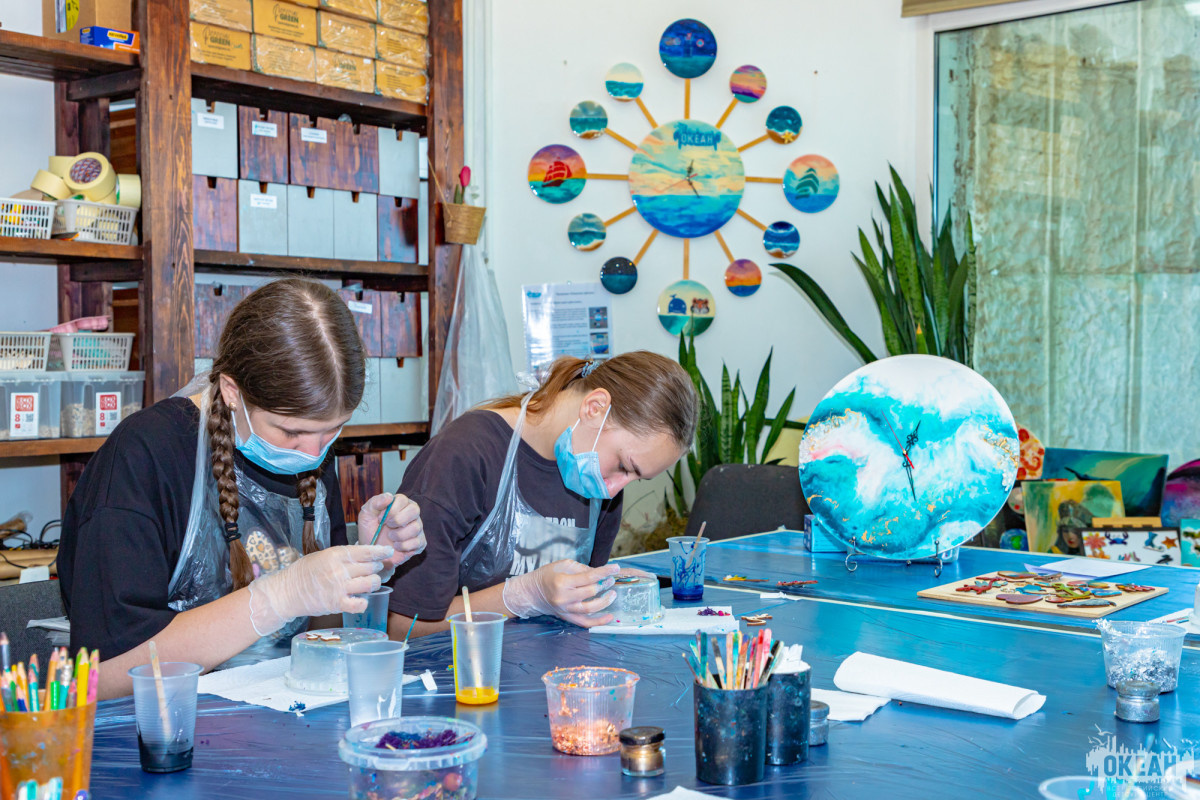 Отражение искусства: путешествие в мир творчества и фантазии на образовательном курсе «Грани мастерства»