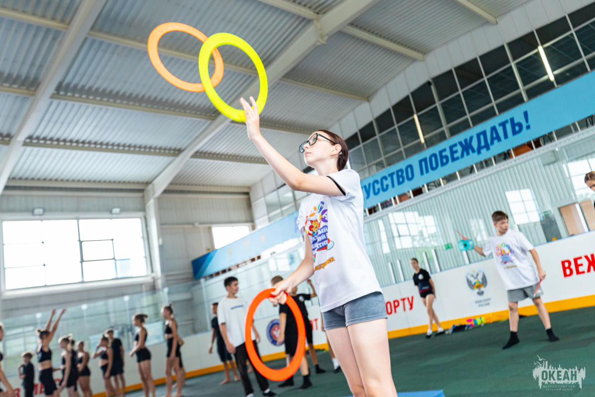 «Планета Цирка»: мастер-классы по цирковому искусству прошли в ВДЦ «Океан»