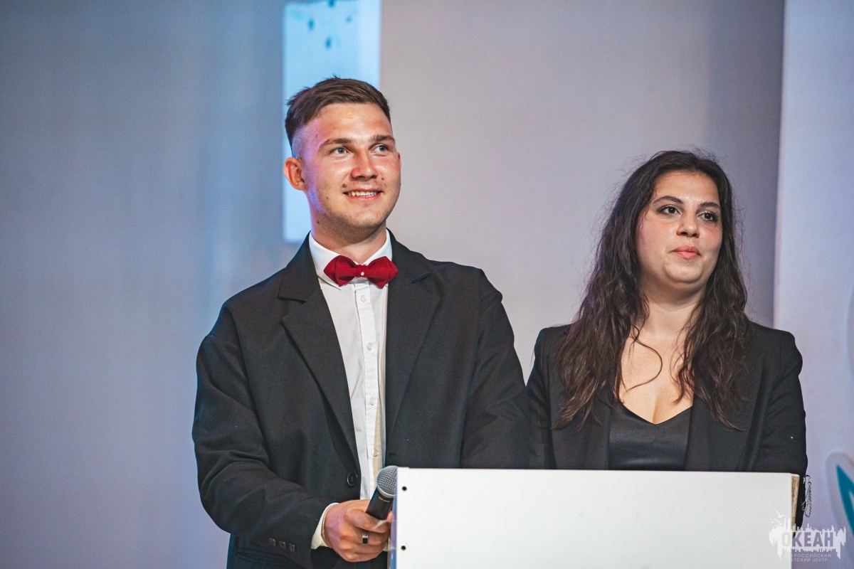 Вожатый ВДЦ «Океан» Евгений Зайлер признан одним из лучших вожатых России