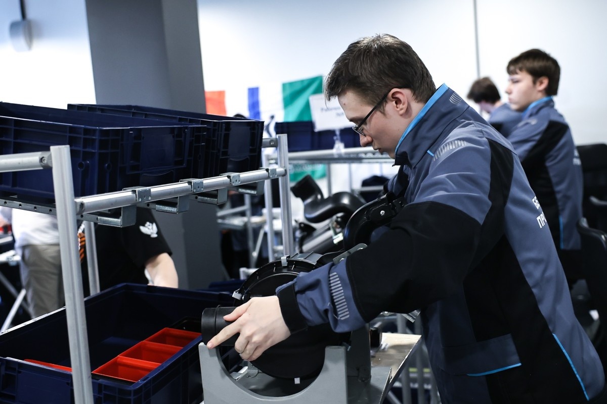 Госдума приняла в первом чтении законопроект о профессиональном обучении для выпускников 9-х классов