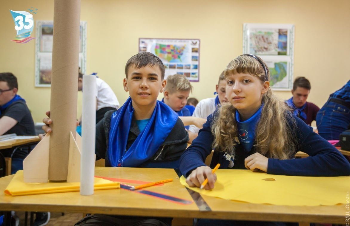 Программа «Первый в космосе»: на экваторе занятий