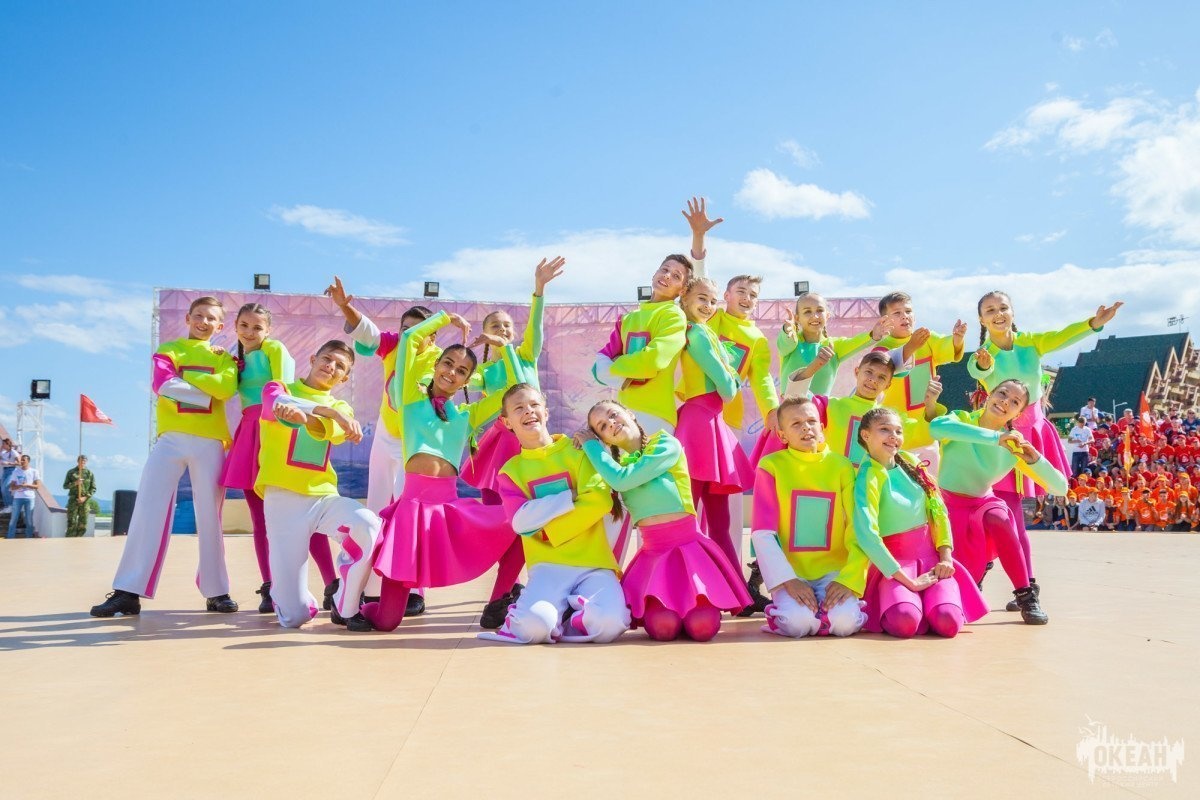 Торжественная церемония открытия одиннадцатой смены