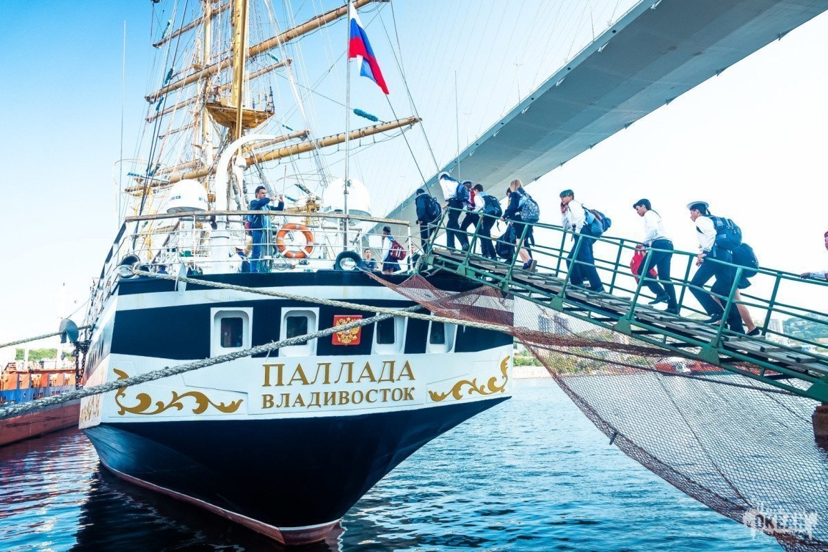 «Эскадра» на «Палладе»: фильм «Выходим в море»