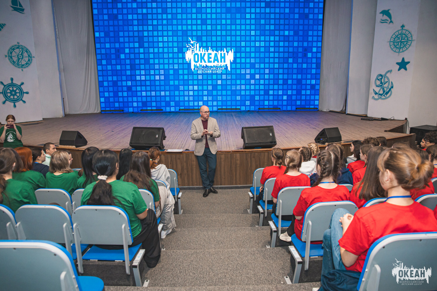 Органы детского самоуправления обсудили с заместителем директора по образовательной деятельности планы на I смену