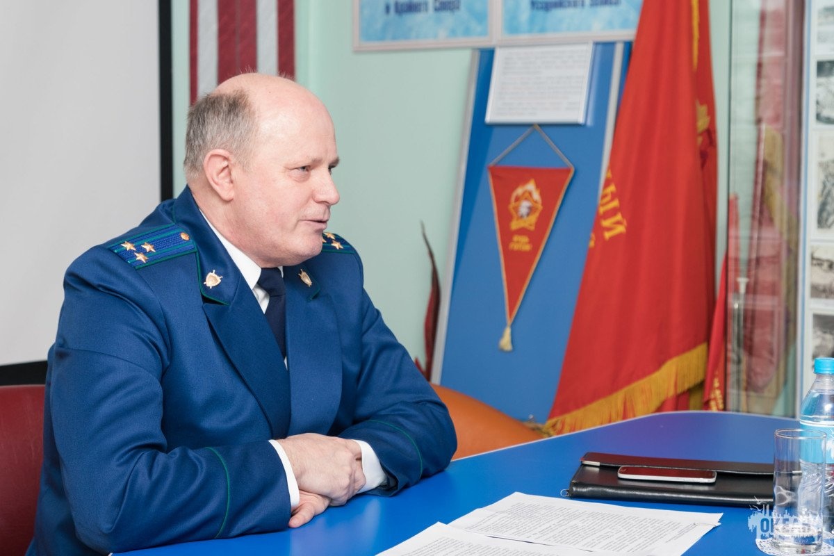 Представитель прокураторы Приморского края встретился с участниками третьей смены