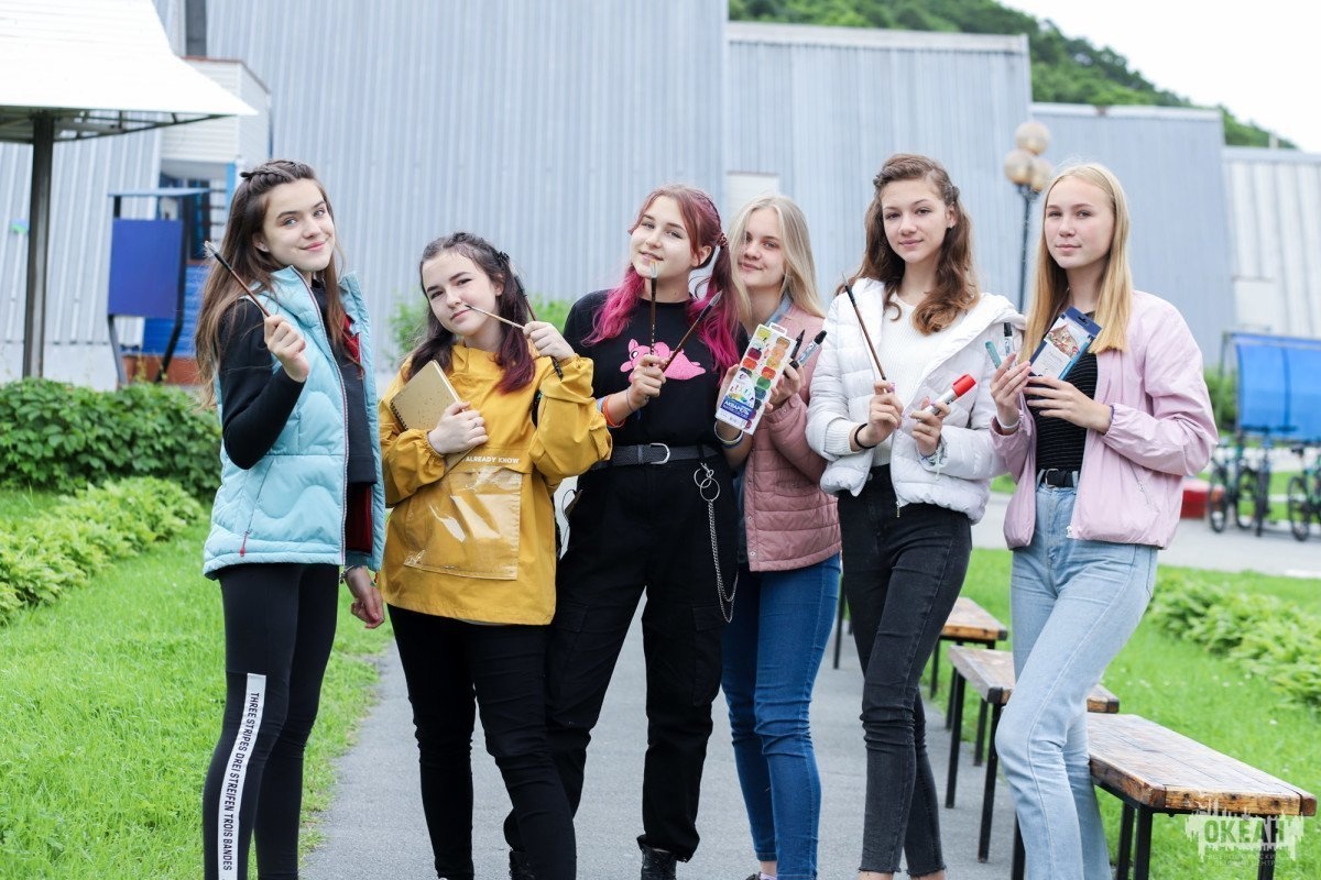 Программа «Арт-деревня»: знакомство с нестандартными техниками рисования