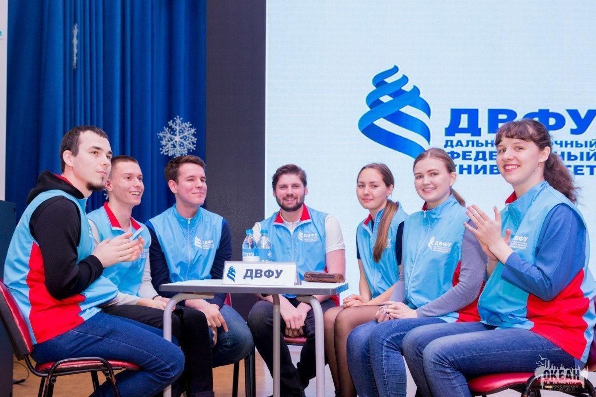 В интеллектуальной игре «УМ+» океанцы сразились со студентами вузов