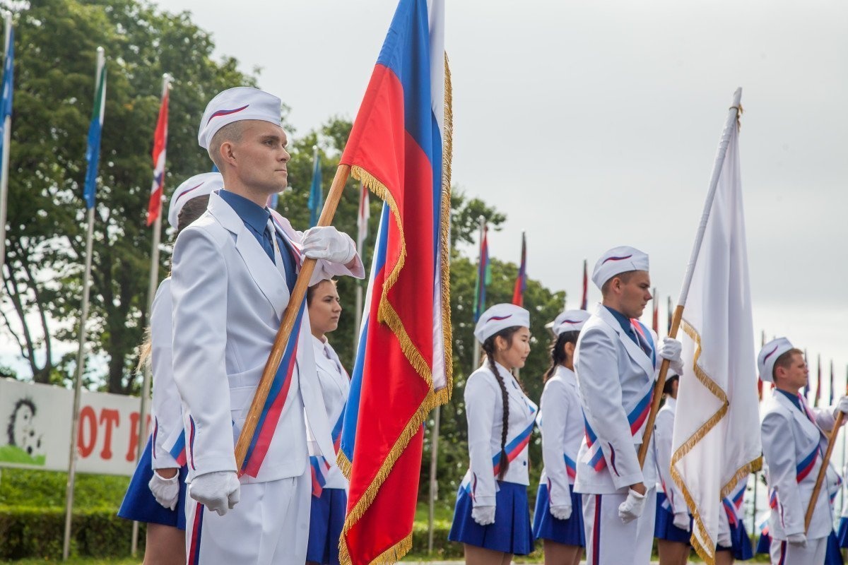 ВДЦ «Океан» поздравляет с Днём России!
