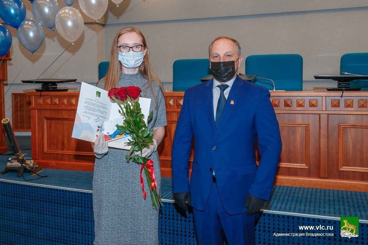 Океанцы награждены знаком «Молодёжный вектор»