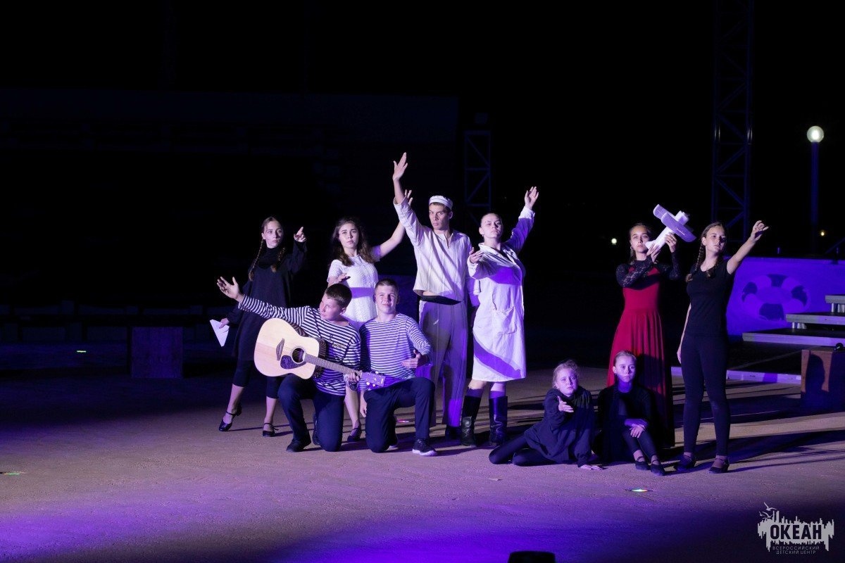 «Нам этот мир завещано беречь»: участники 10 смены посетили «Урок Победы»