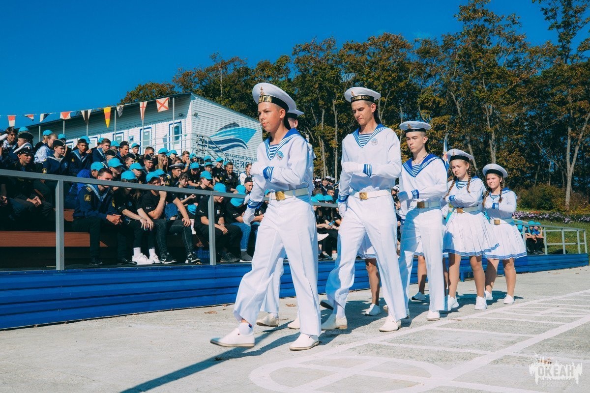 «Слёт юных моряков "Юнга"»: конкурс-смотр строя и песни