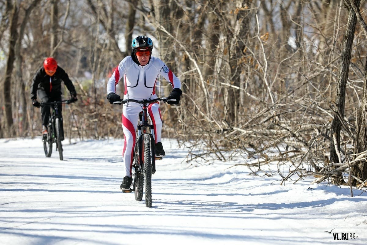 Представитель «Океана» вошёл в тройку победителей зимнего триатлона