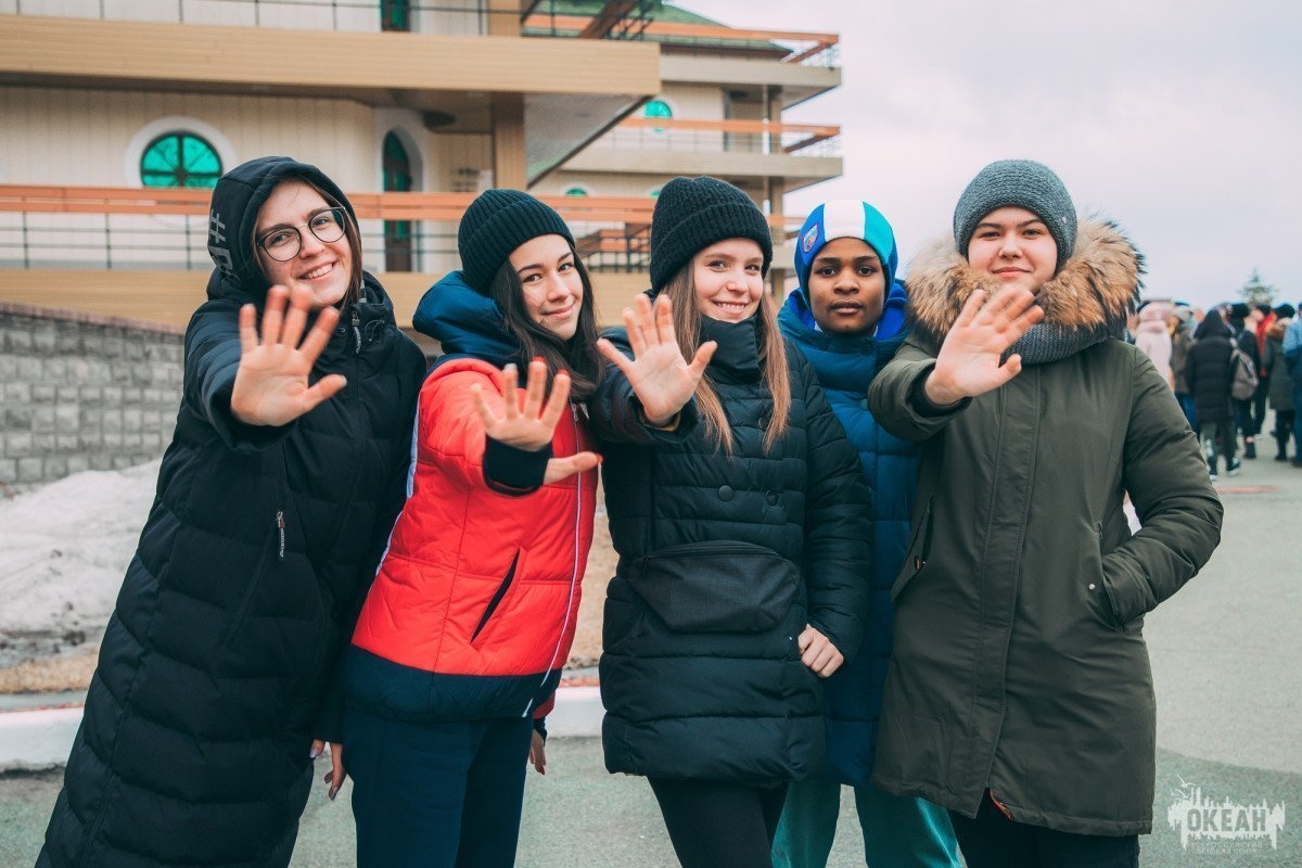 С первым днём весны!