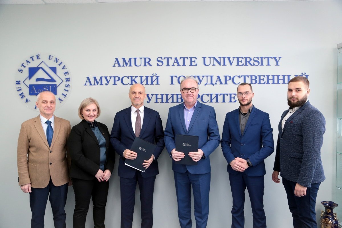 ВДЦ «Океан» заключил соглашение о сотрудничестве с Амурским государственным университетом