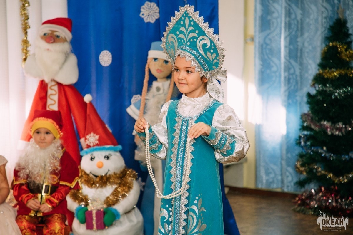Новогодние утренники прошли в детском саду ВДЦ «Океан»