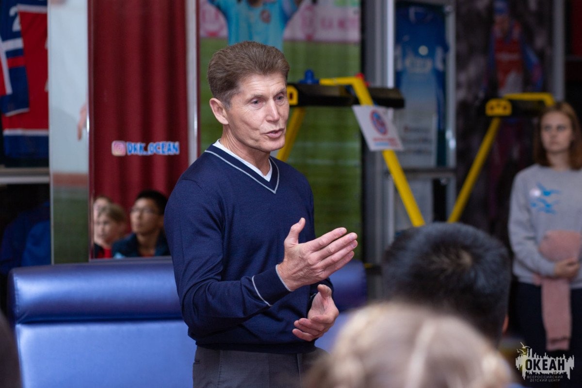 ВДЦ «Океан» поздравляет с юбилеем губернатора Приморского края Олега Кожемяко!