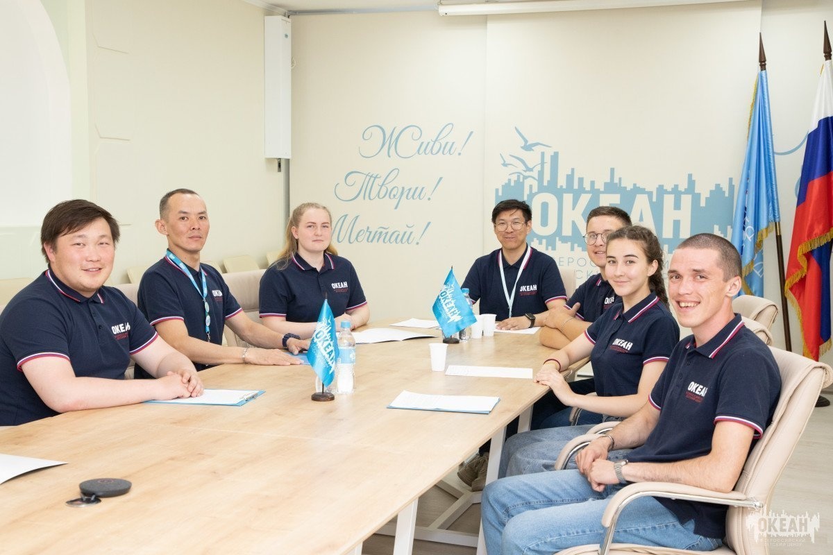 Океанцы стали участниками встречи вожатского сообщества с Министром просвещения РФ Сергеем Кравцовым