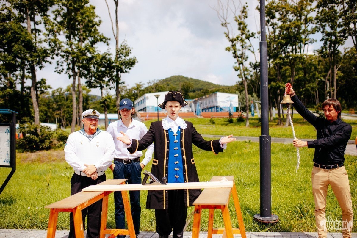 Выставка-эдвайзер познакомила участников программы «Наследники Петра I» с профильными лабораториями