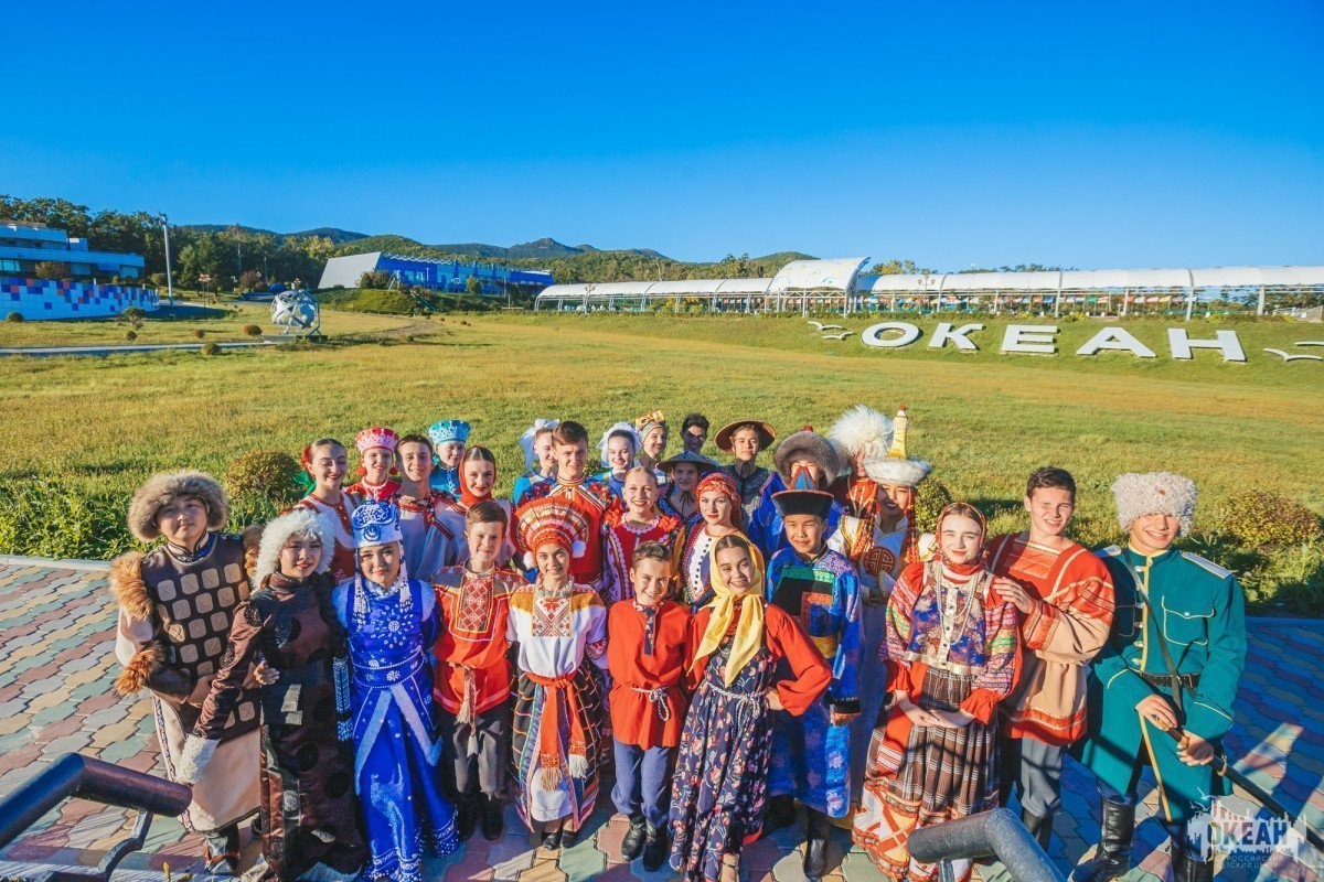 Океанцы поздравляют с Днём пожилого человека