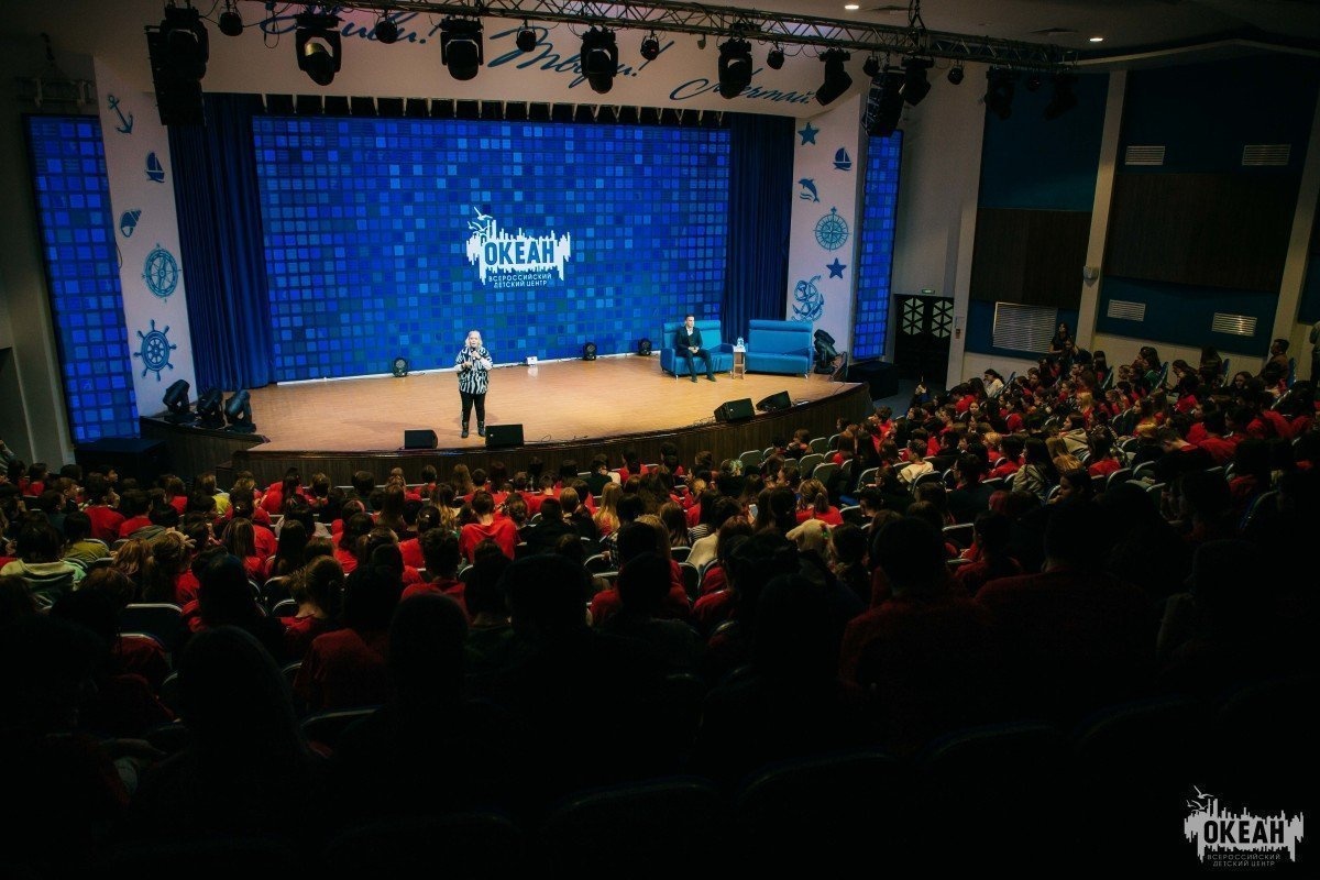 ВДЦ «Океан» посетила Лариса Преториус, член Союза кинематографистов России, генеральный продюсер Всероссийского фестиваля визуальных искусств