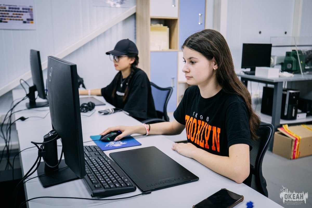 «Техноканикулы»: океанцы посещают образовательный курс «Время техно»