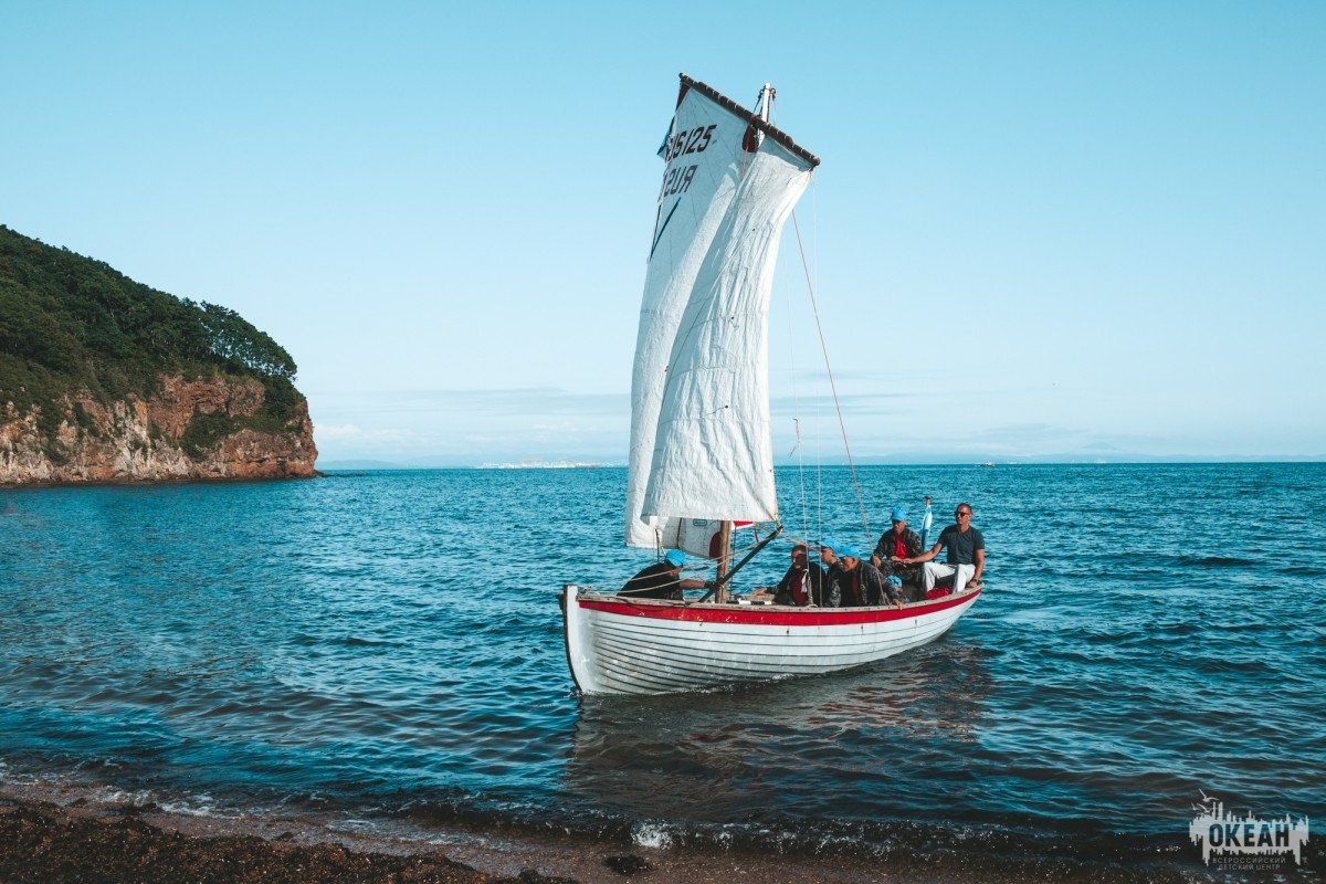 Тихоокеанское высшее военно-морское училище предоставило ВДЦ «Океан» шлюпки ЯЛ-6 для проведения Всероссийской парусной регаты