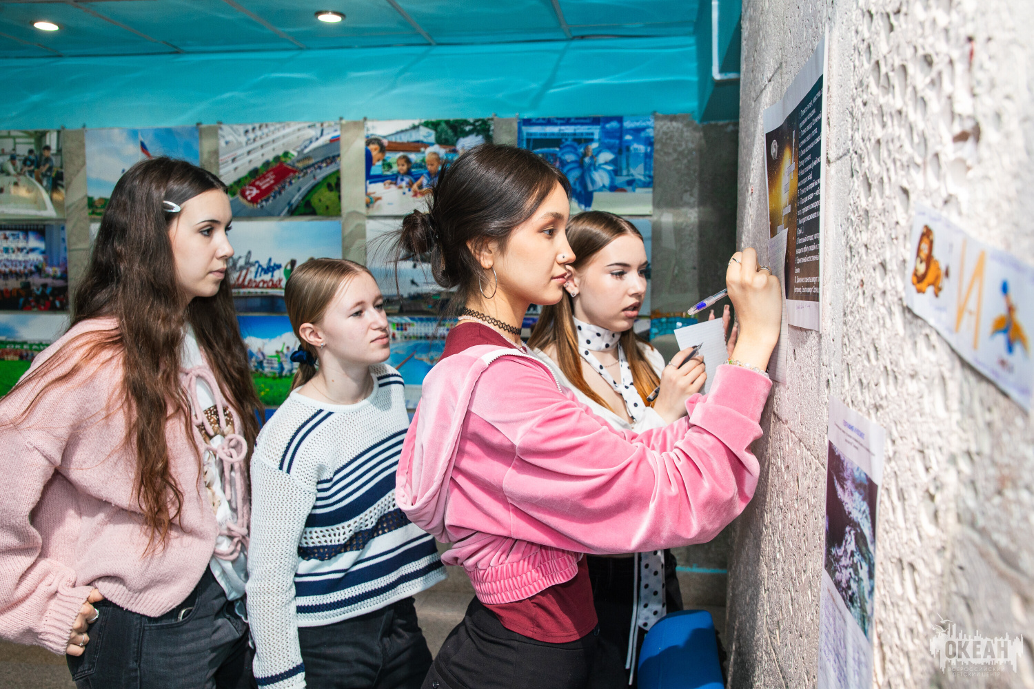 Участники VI смены ВДЦ «Океан» готовятся ко Дню космонавтики на тематических пятнадцатиминутках «Космонавты — Герои Земли» и «Космических переменках»