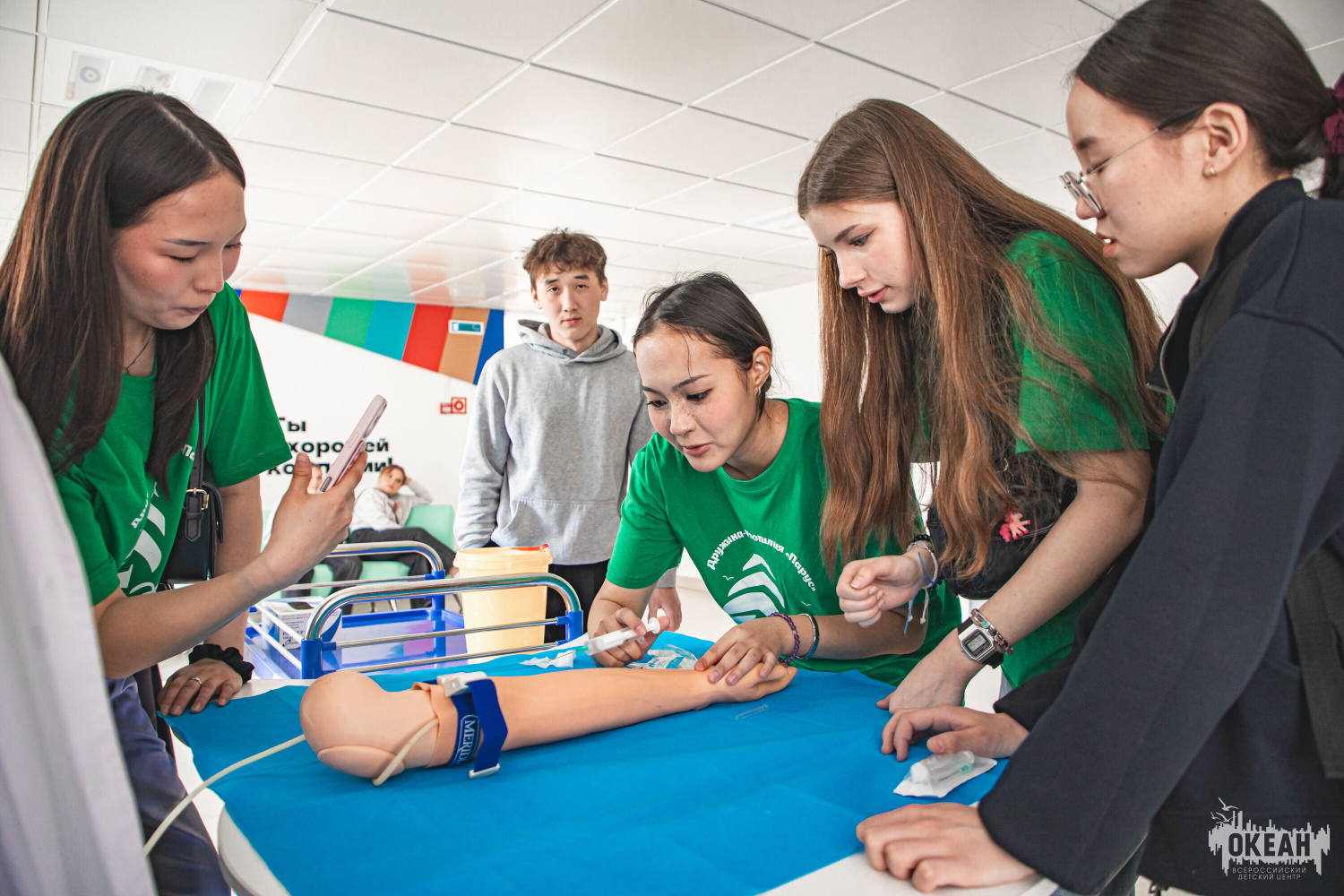 От теории к практике: участники программы «Лаборатория "Биомед"» изучают мир медицины