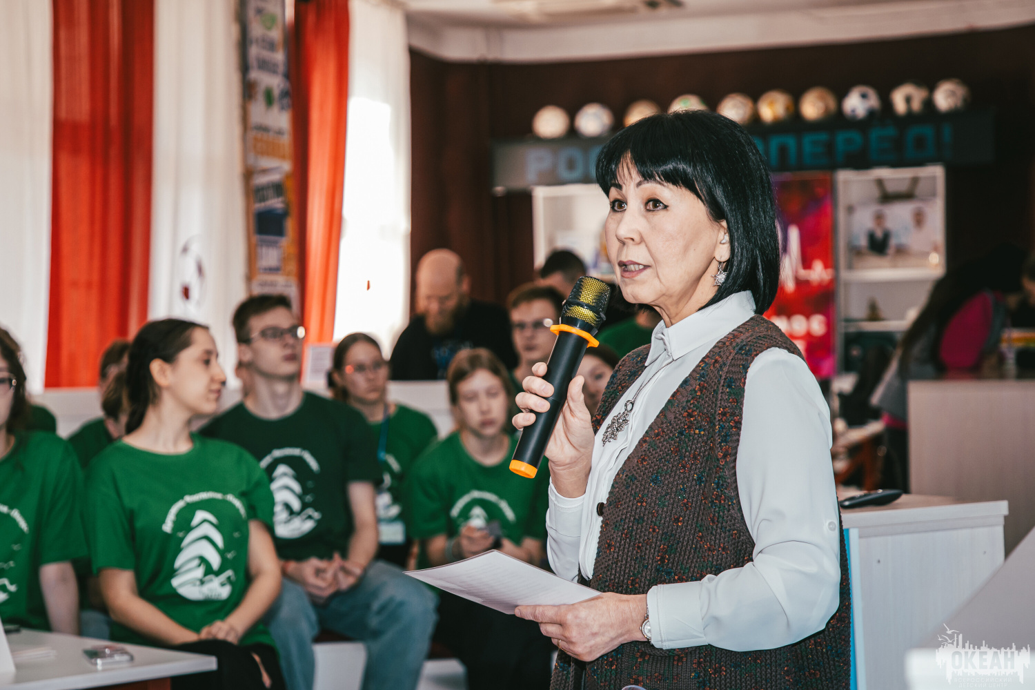 «Разноцветный океан»: участники программы «Твой бизнес-маршрут» проверили знание истории детского центра