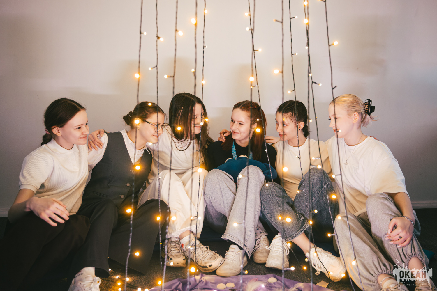 Искренний разговор у свечи: что такое «Океанский огонёк» и чему учатся дети в «кругу тишины»