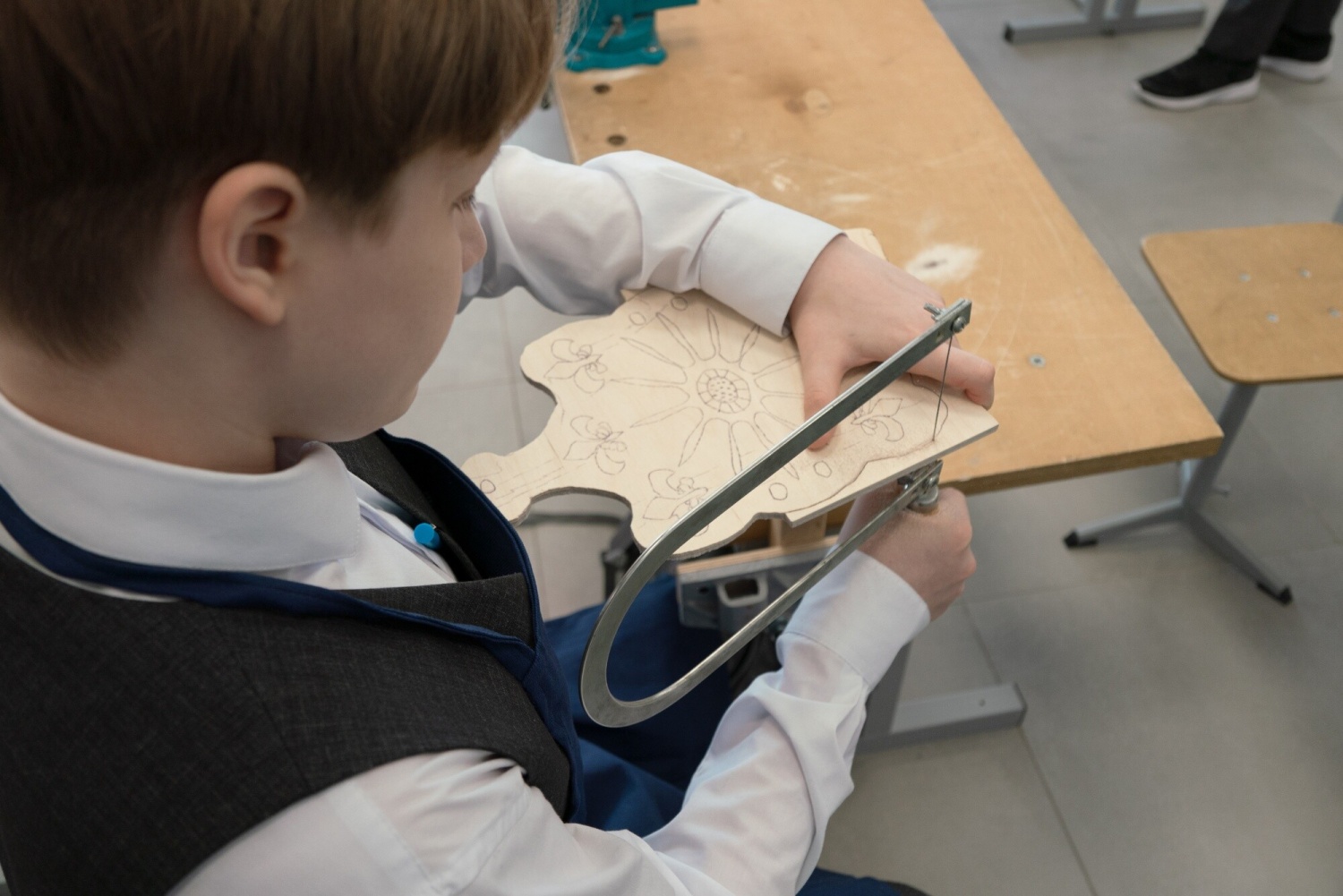 Сергей Кравцов: Новейшим оборудованием оснащены кабинеты ОБЗР и труда в 23 297 школах страны