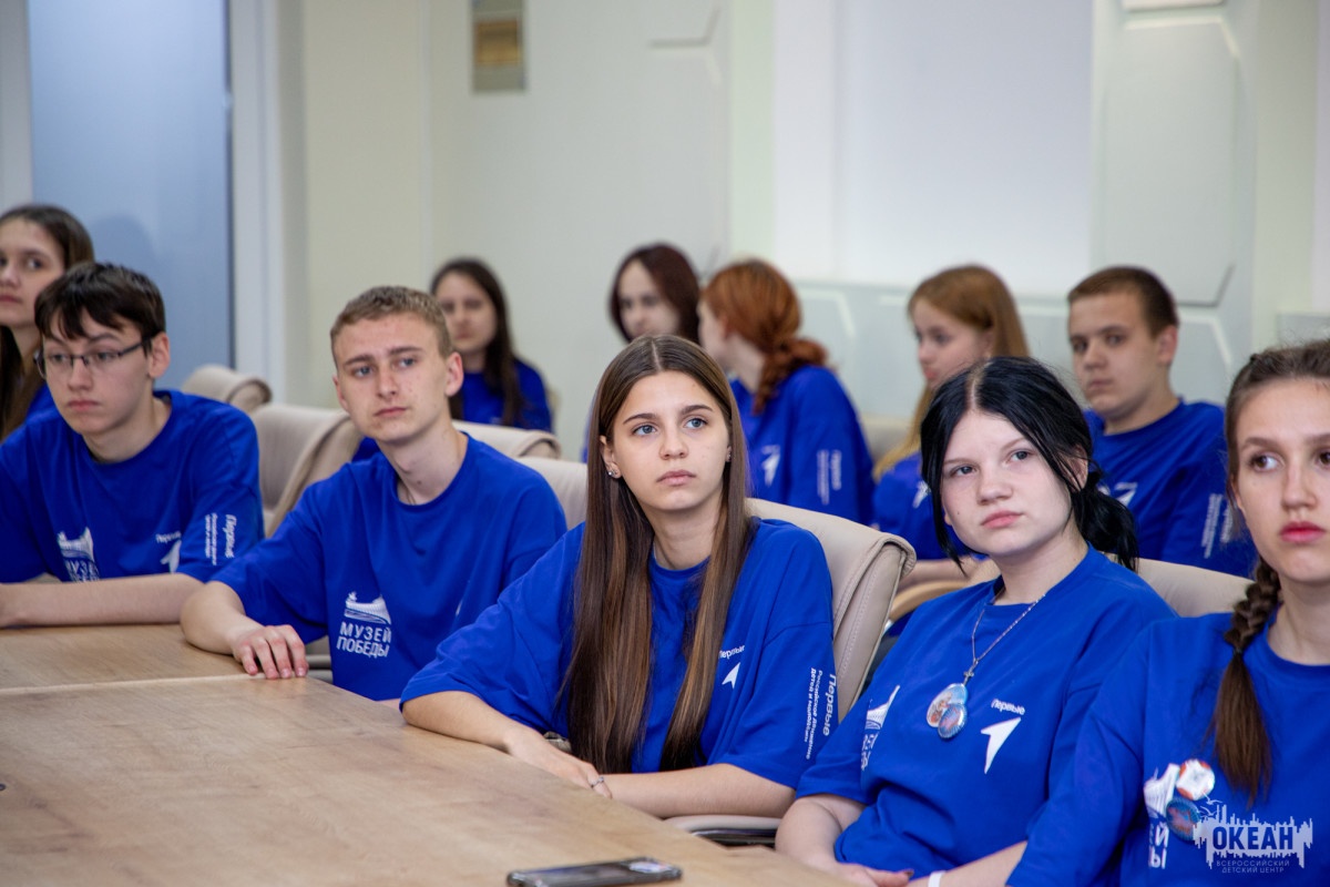 Участники программы «Школьный музей Победы» ВДЦ «Океан» и ВДЦ «Орлёнок»  провели онлайн-встречу | 02.05.2024 | Владивосток - БезФормата